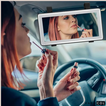 El espejo led que toda mujer necesita en su auto